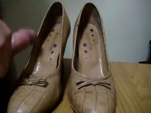 Masturbation in shoes