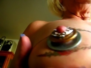 squirtys layed nipple look