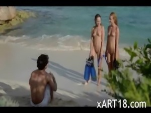 Unique Xmass vacation beach threesome free