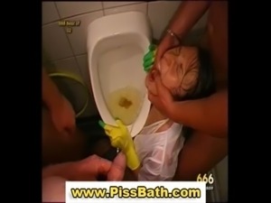 Golden shower piss fetish slut free