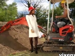 vixenx Sexy Latina inspector Katia outdoor anal sex