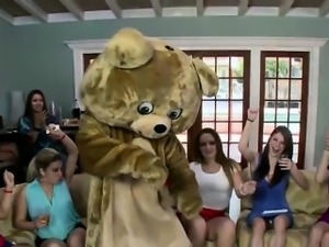 The dancing bear dances and gets blowjob