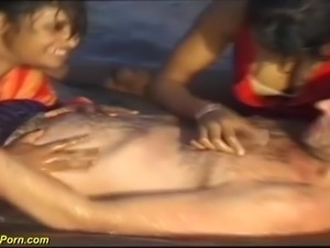 lucky man enjoys a indian sex orgy on the beach with two desi teens
