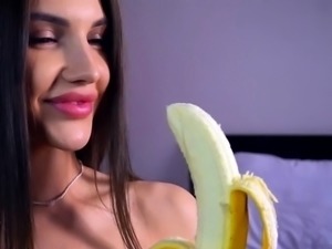 Amateur super hot brunette masturbating 3 mp4